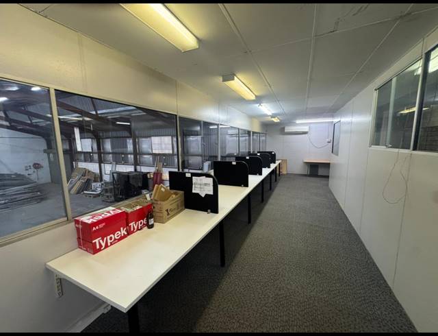 750M² WAREHOUSE TO LET IN HERMANSTAD